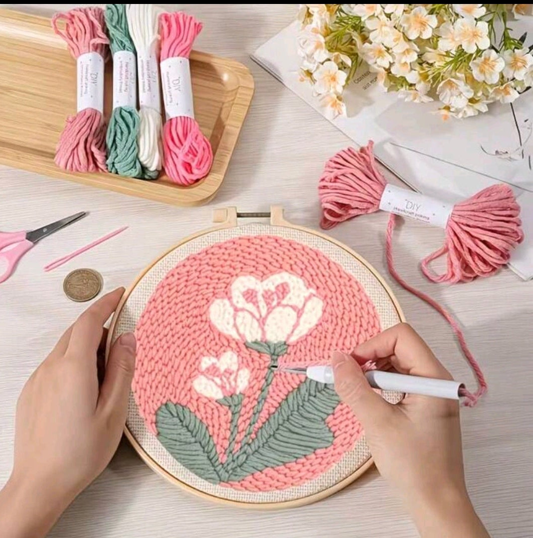 Poke Show Punch Needle Embroidery Kit, Pink Floral Theme