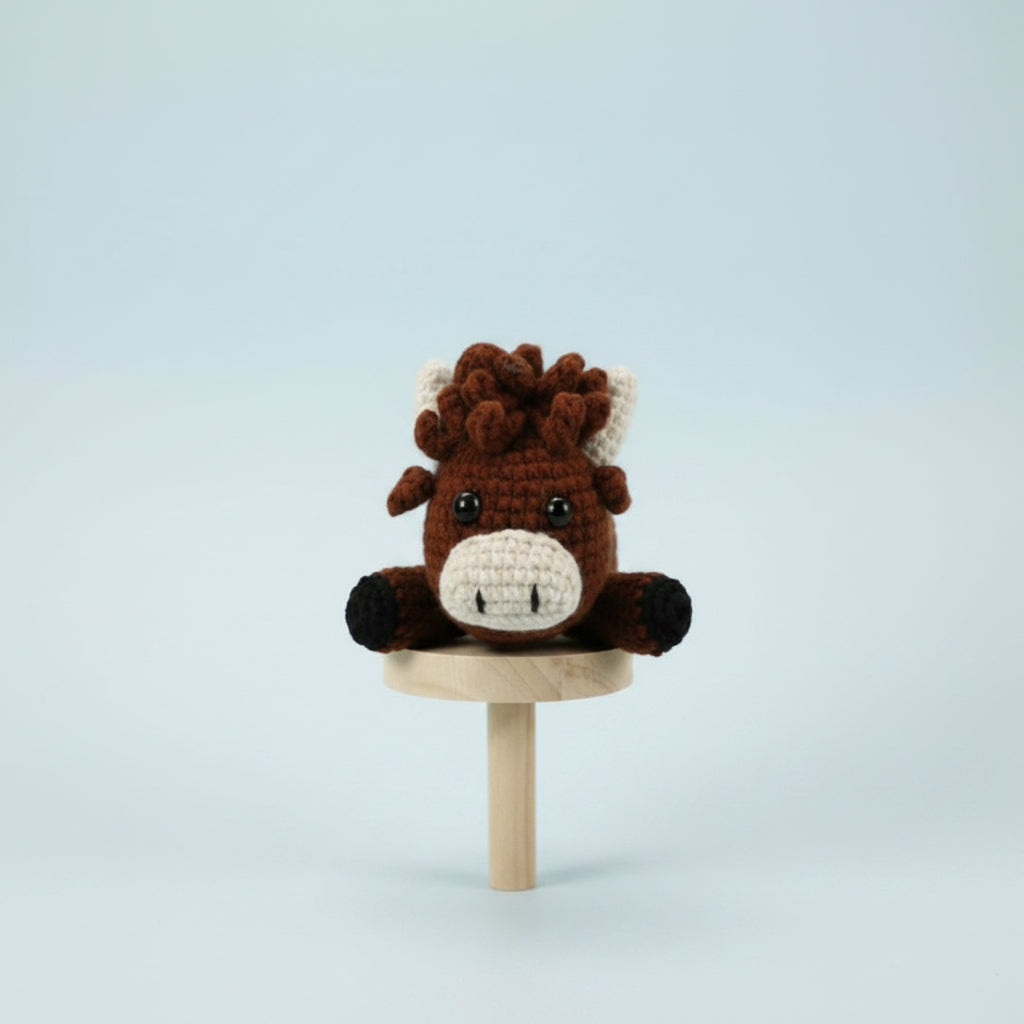 Highland Cow Amigurumi Crochet Kit – Curly-Horn Beginner DIY Plush