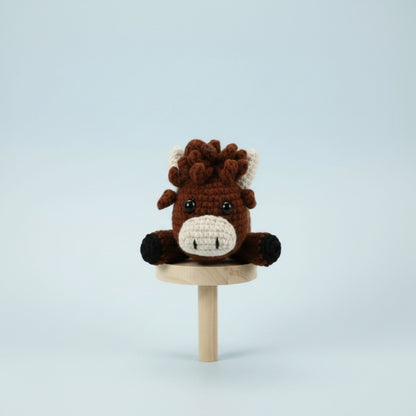 Highland Cow Amigurumi Crochet Kit – Curly-Horn Beginner DIY Plush